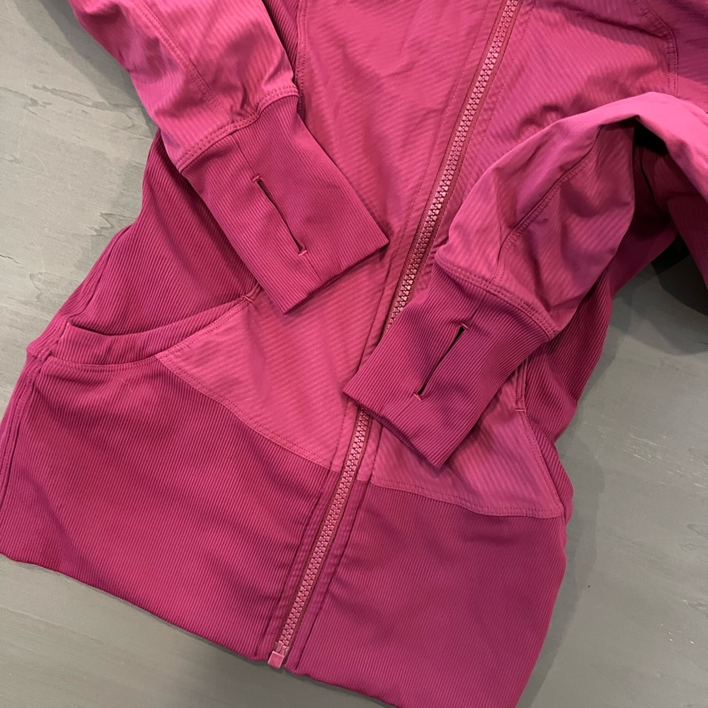 Lululemon reversible jacket size 4 - Picture 2 of 7